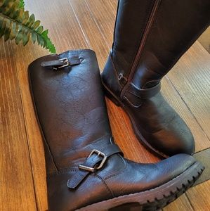 Kenneth Cole Reaction girl boots